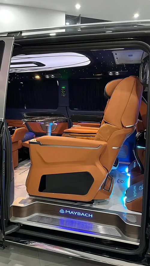 New Mercedes-Benz VS680L Flat Top Commercial Vehicle Independent VIP Seat