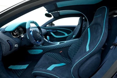 Mansory's Thawj Bugatti Kiron Hloov Kho Yuav Tsis Txaus Siab Rau Cov Ncauj Lus