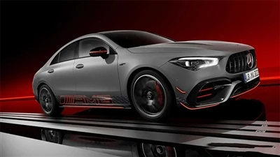 2024 Mercedes-Benz AMG CLA45S Sab hauv Thiab Sab nrauv